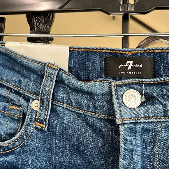 7 For All Mankind Ultra High Rise Dojo size 30 - Picture 5 of 7
